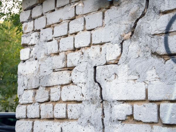 Cracked Brick Wall Repair in San Ramon